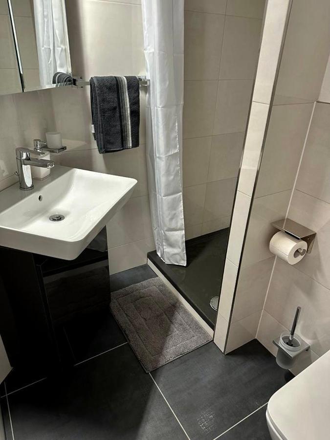 Flexible, Schoene Und Gut Aussehende Feriensuite Reutlingen Eksteriør bilde